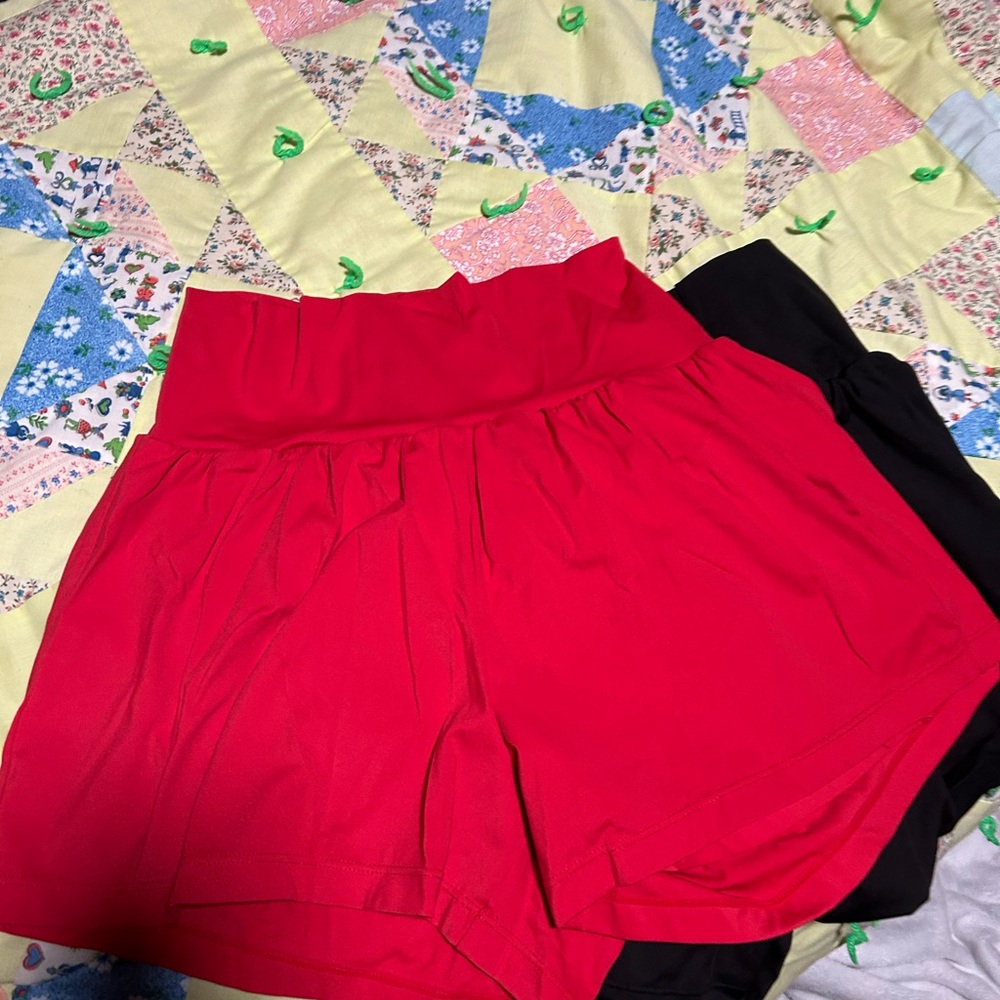 HALARA Red and Black High-Waisted tummy control Shorts